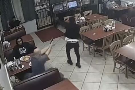 robbery at restaurant